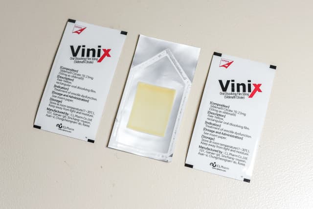 Vinix product comparison with actual strip display